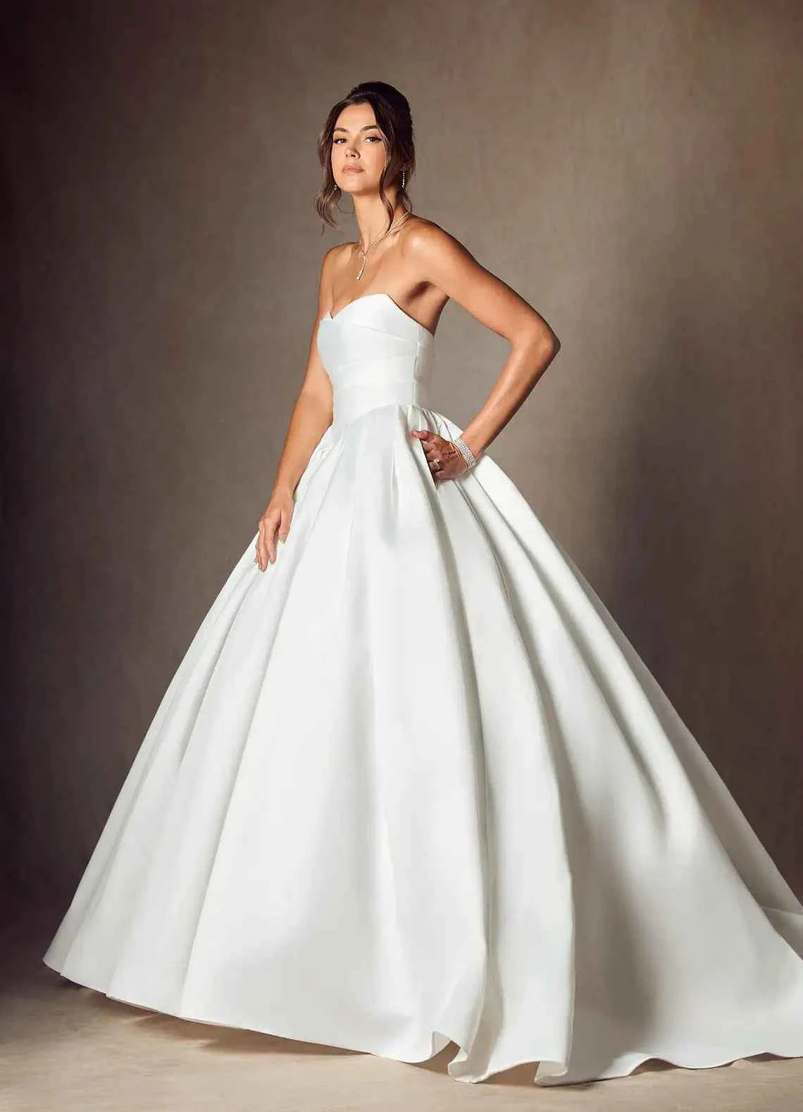 ROBE CELESTIA